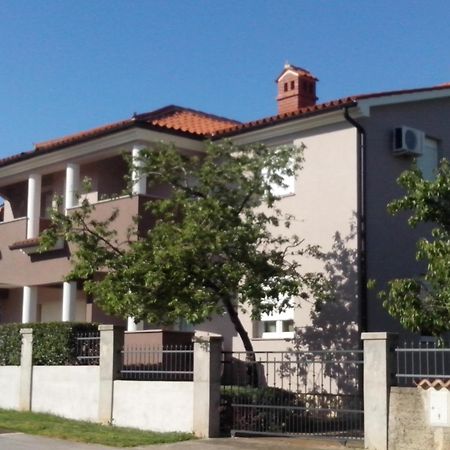 Apartments Ema Pula Habitación foto