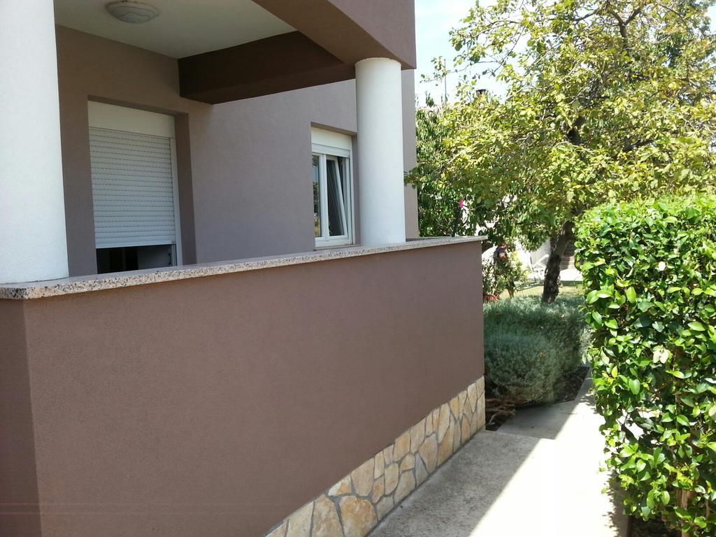 Apartments Ema Pula Exterior foto